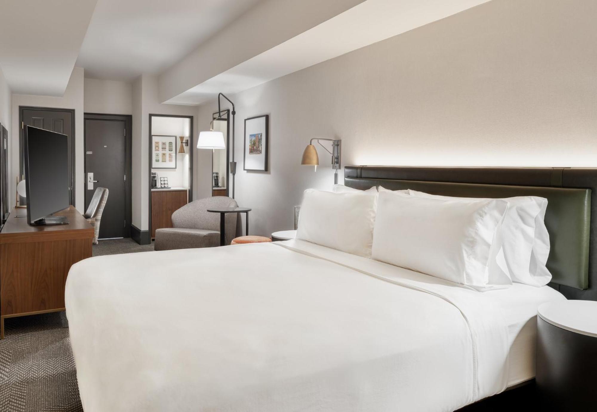 Hotel Crowne Plaza Indianapolis-Dwtn-Union Stn By Ihg Esterno foto