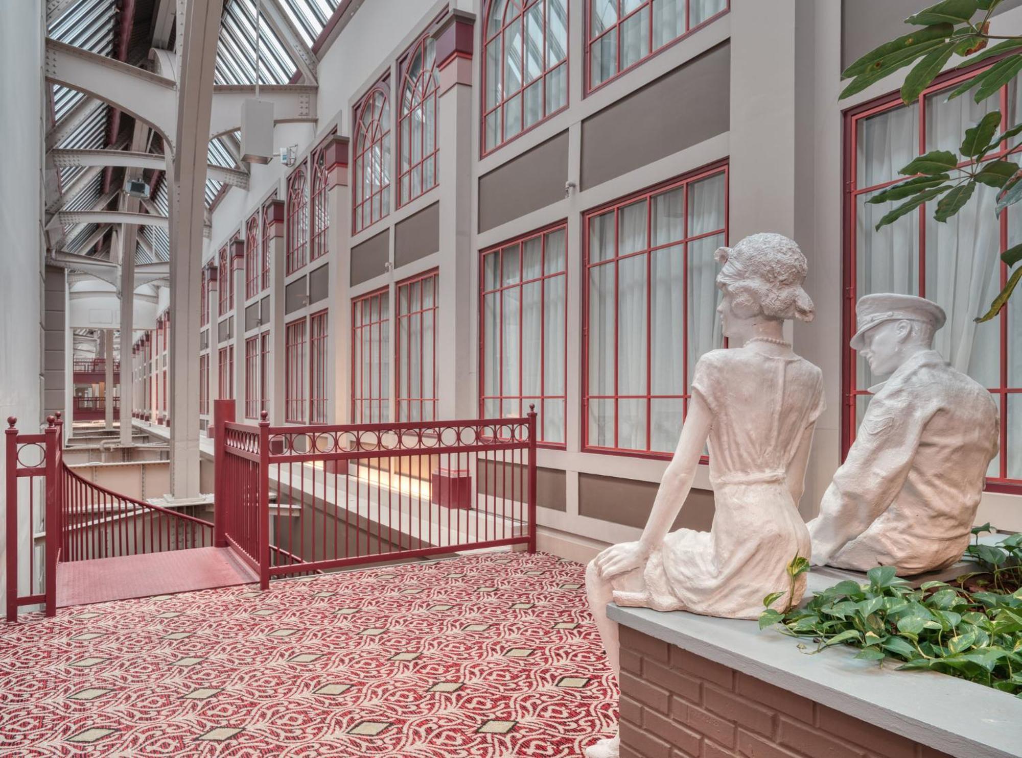 Hotel Crowne Plaza Indianapolis-Dwtn-Union Stn By Ihg Esterno foto