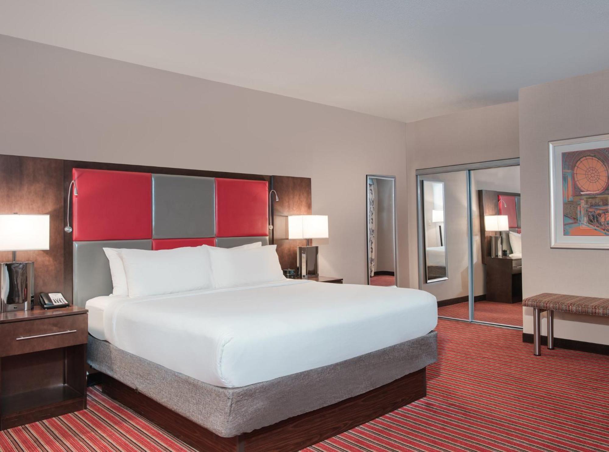 Hotel Crowne Plaza Indianapolis-Dwtn-Union Stn By Ihg Esterno foto