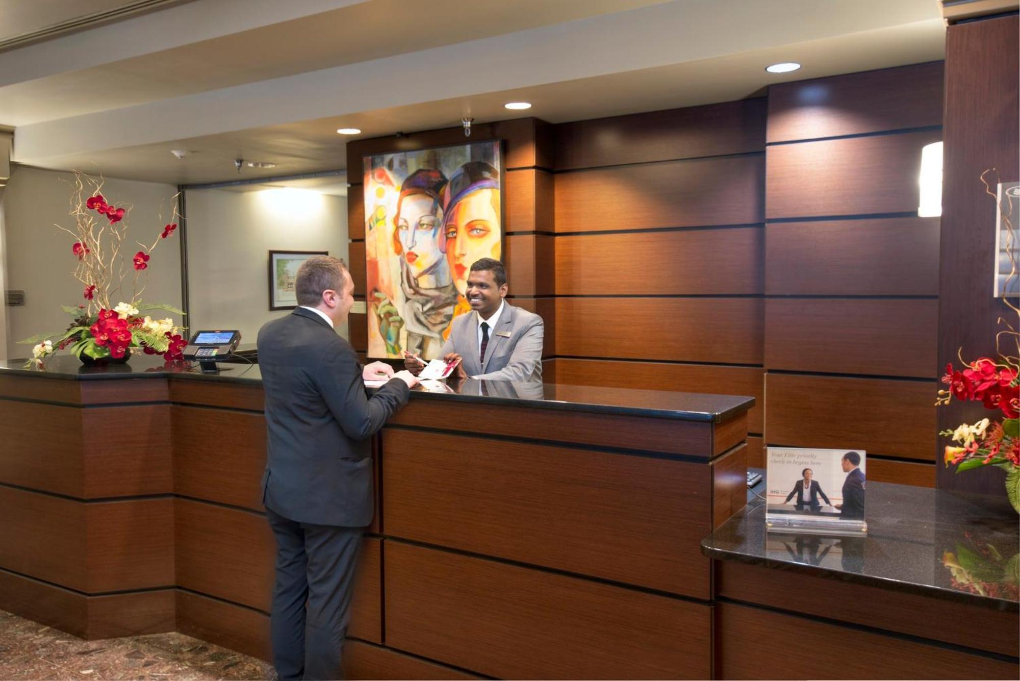 Hotel Crowne Plaza Indianapolis-Dwtn-Union Stn By Ihg Esterno foto